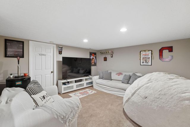 3436 Smileys Corner, Hilliard, OH 43026