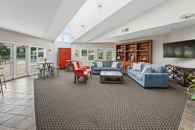 3436 Smileys Corner, Hilliard, OH 43026