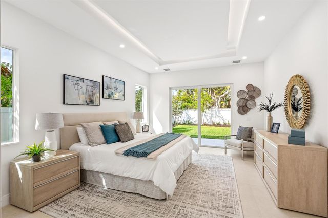 417 Lake Drive, Delray Beach, FL 33444