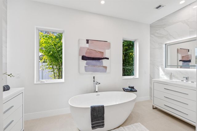 417 Lake Drive, Delray Beach, FL 33444