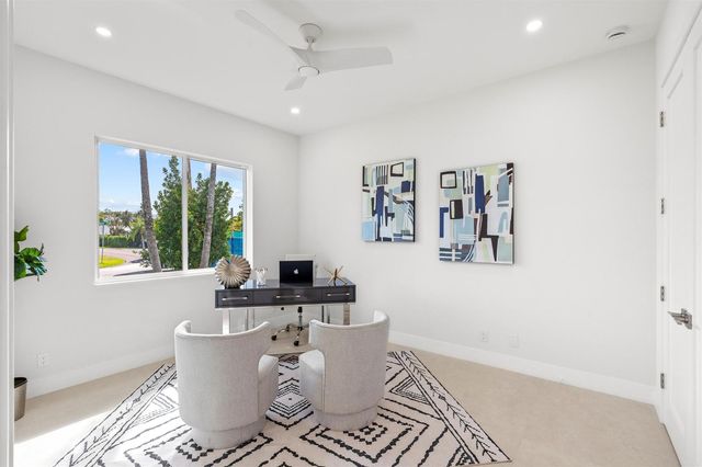 417 Lake Drive, Delray Beach, FL 33444