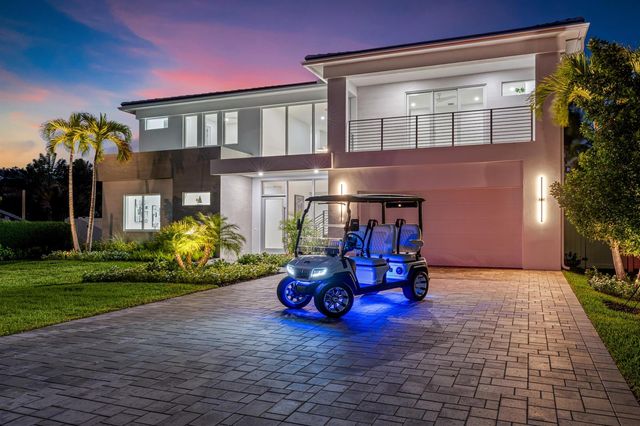 417 Lake Drive, Delray Beach, FL 33444