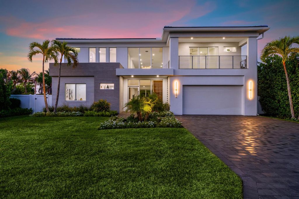 417 Lake Drive, Delray Beach, FL 33444