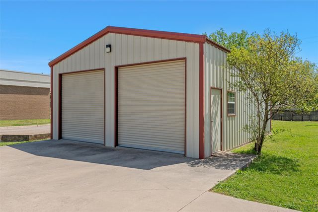 708 E Texas Avenue, Mart, TX 76664