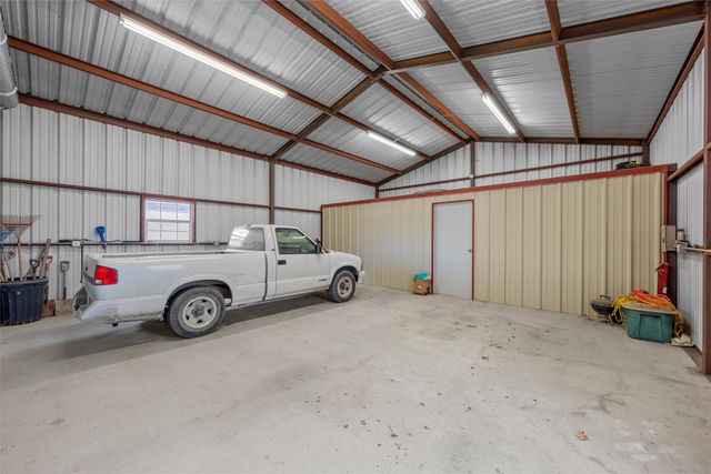 708 E Texas Avenue, Mart, TX 76664