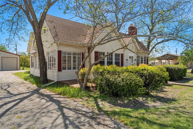 708 E Texas Avenue, Mart, TX 76664