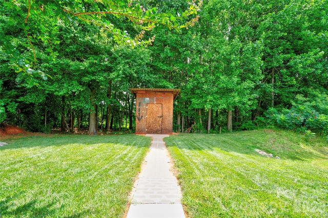 9336 Dewey Drive, Charlotte, NC 28214