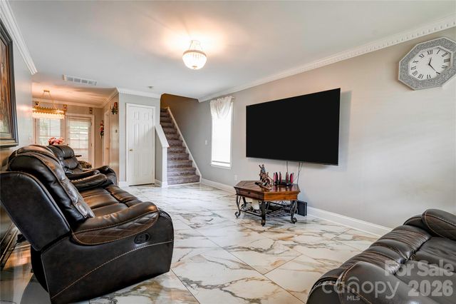 9336 Dewey Drive, Charlotte, NC 28214