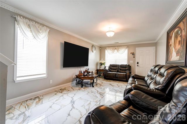9336 Dewey Drive, Charlotte, NC 28214