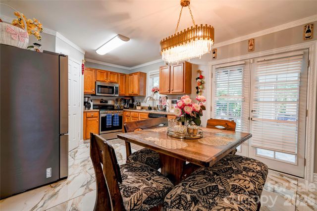 9336 Dewey Drive, Charlotte, NC 28214