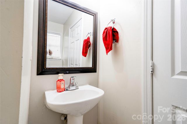 9336 Dewey Drive, Charlotte, NC 28214