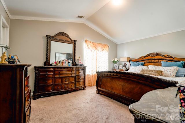 9336 Dewey Drive, Charlotte, NC 28214