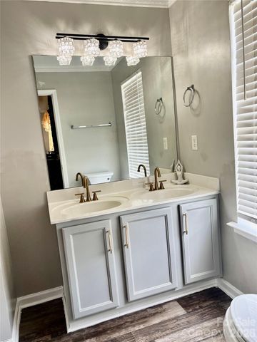 9336 Dewey Drive, Charlotte, NC 28214