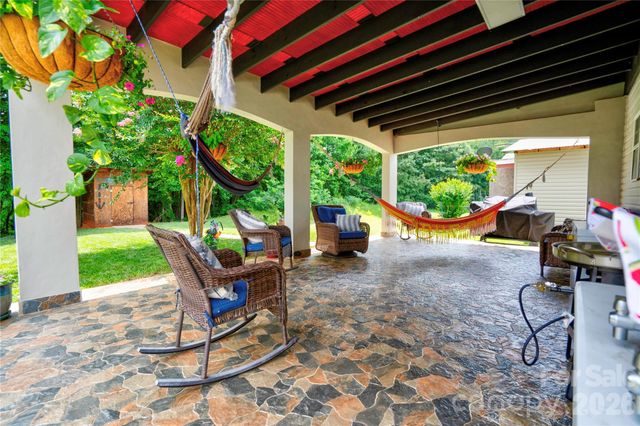 9336 Dewey Drive, Charlotte, NC 28214