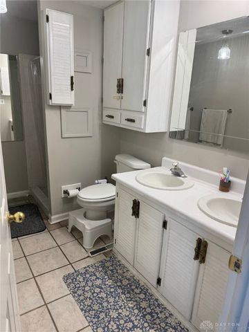 202 Anton Court, Centerville, OH 45458