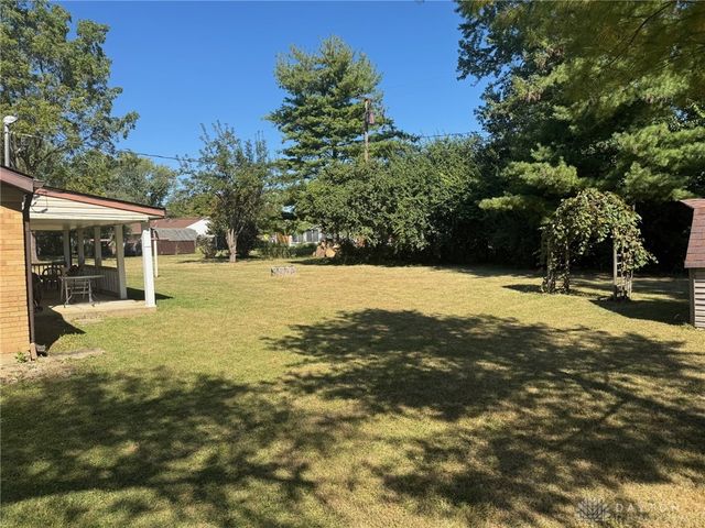 202 Anton Court, Centerville, OH 45458