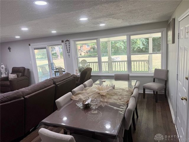 202 Anton Court, Centerville, OH 45458