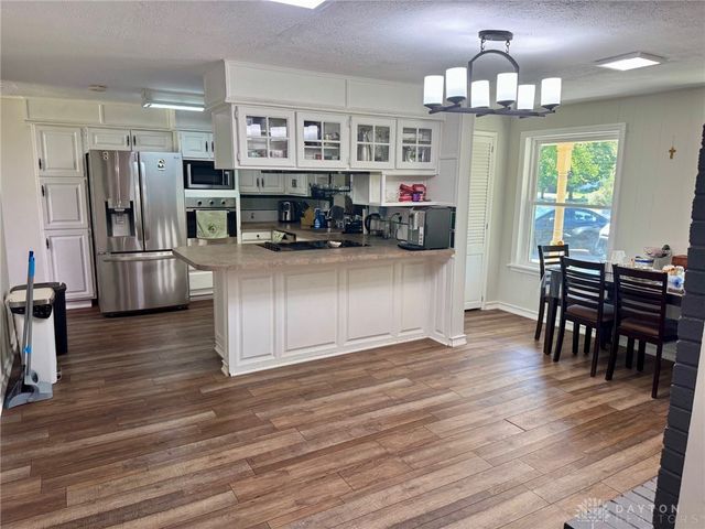 202 Anton Court, Centerville, OH 45458