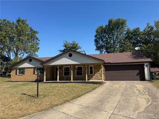 202 Anton Court, Centerville, OH 45458
