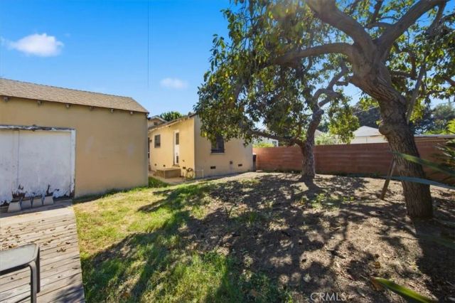 1135 S Fir Avenue, Inglewood, CA 90301