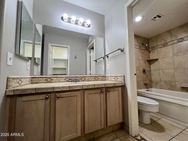 2100 W LEMON TREE Place 25, Chandler, AZ 85224