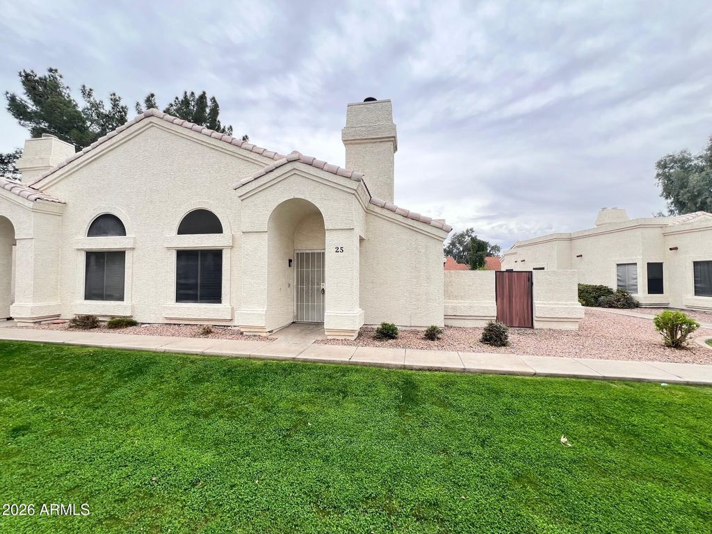 2100 W LEMON TREE Place 25, Chandler, AZ 85224