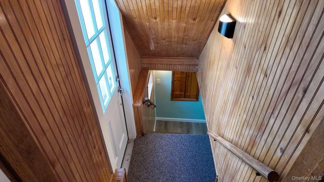 50 E Saint Marks Place, Valley Stream, NY 11580