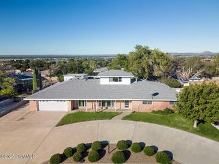 2105 Huntington Drive, Las Cruces, NM 88011