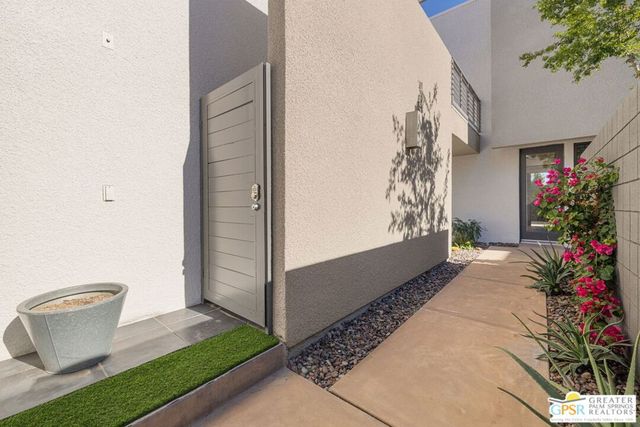 1534 E Baristo Road, Palm Springs, CA 92262