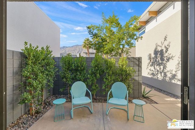 1534 E Baristo Road, Palm Springs, CA 92262