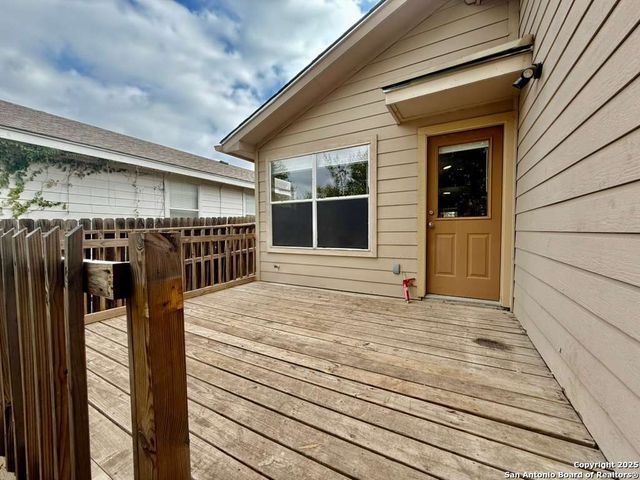 8927 Gill, San Antonio, TX 78254