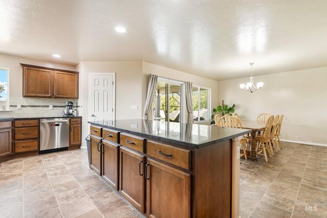1009 E Ludlow St, Kuna, ID 83634