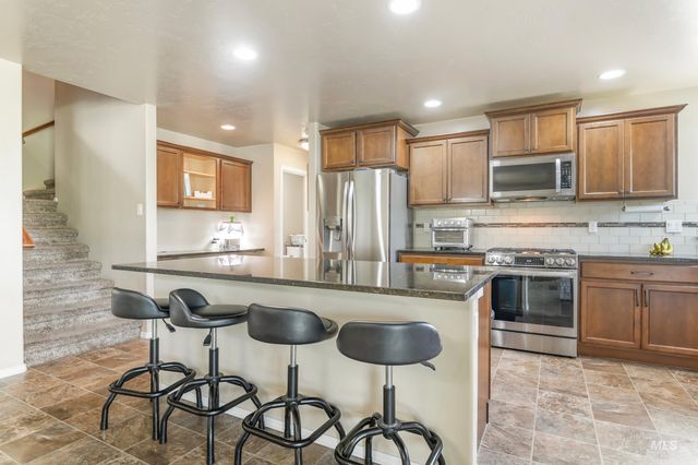 1009 E Ludlow St, Kuna, ID 83634