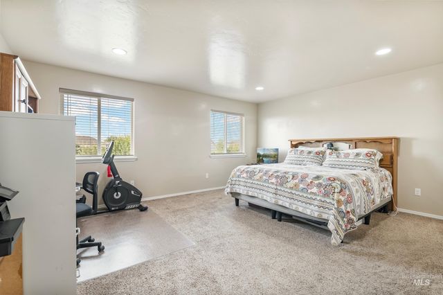 1009 E Ludlow St, Kuna, ID 83634