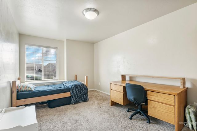 1009 E Ludlow St, Kuna, ID 83634