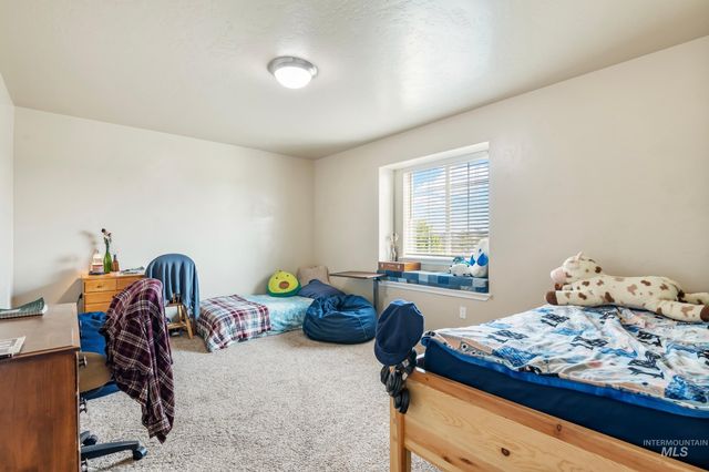 1009 E Ludlow St, Kuna, ID 83634