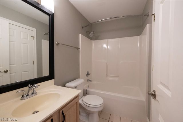 3800 Rosemont Boulevard, Fairlawn, OH 44333