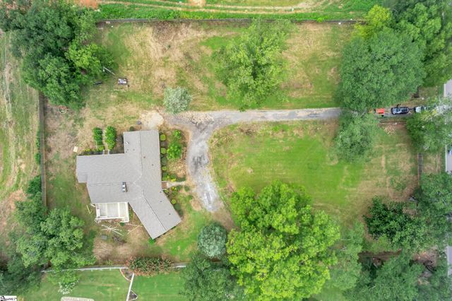 1806 Fork Shoals Road, Greenville, SC 29605