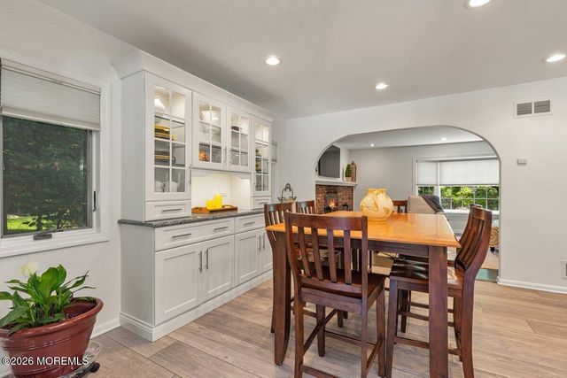 25 Pelican Road, Middletown, NJ 07748
