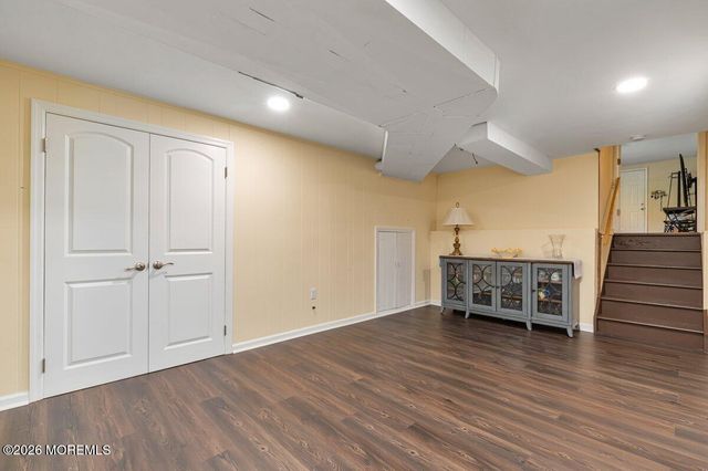 25 Pelican Road, Middletown, NJ 07748