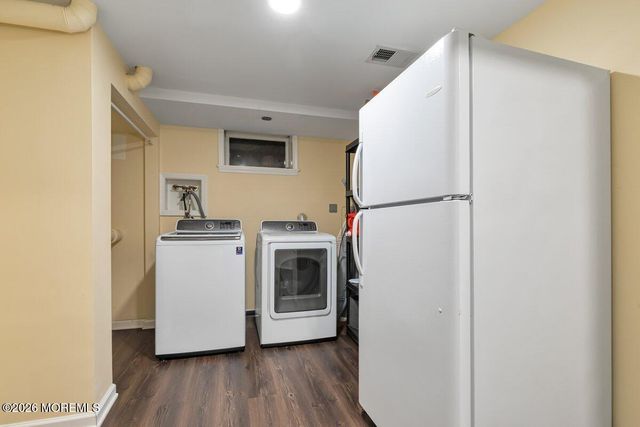 25 Pelican Road, Middletown, NJ 07748