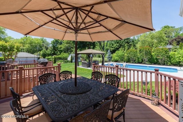 25 Pelican Road, Middletown, NJ 07748