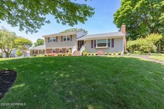 25 Pelican Road, Middletown, NJ 07748