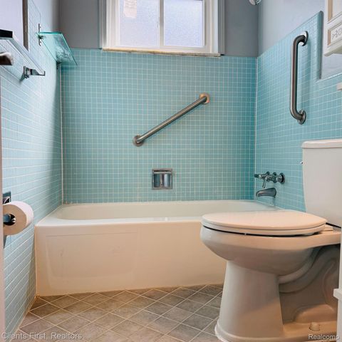 4859 MANSFIELD Avenue H5, Royal Oak, MI 48073