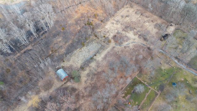 2725 S Duck Lake Road, Highland, MI 48356