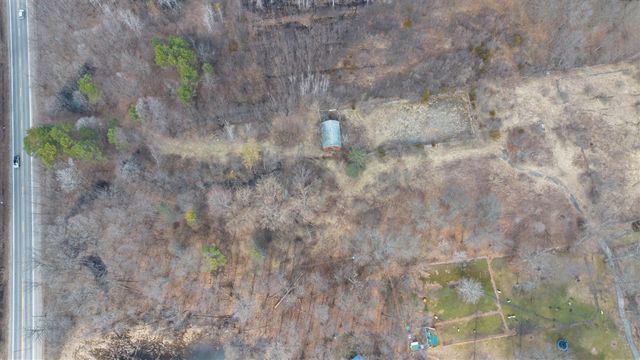 2725 S Duck Lake Road, Highland, MI 48356