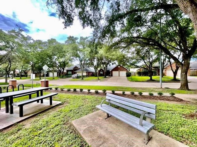 4714 Plantation Colony Drive, Missouri City, TX 77459