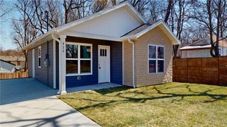426 N Elizabeth Street, Nevada, MO 64772