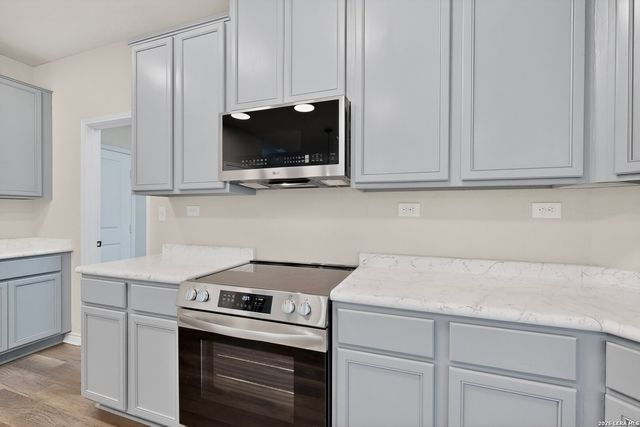 3520 Under Par, San Antonio, TX 78245