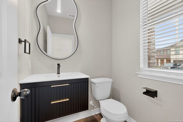 3520 Under Par, San Antonio, TX 78245